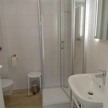 Am Bodden, Fw 8 아파트